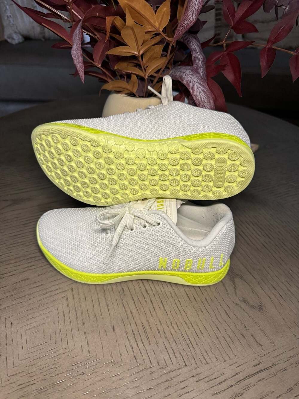 NOBULL Classic Outwork SuperFabric Trainer Low Shoes White Zest Women's Size 8